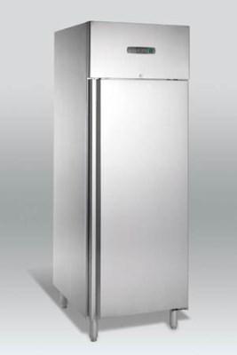 Scan Celonerezová Mraznička KF 810